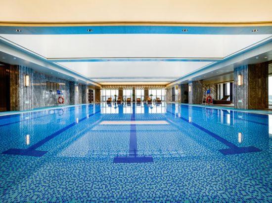 Grand New Century Hotel Haining Zhejiang Exterior foto